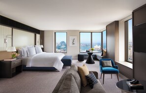 Sydney Harbour Studio Club Suite | Premium bedding, pillowtop beds, minibar, in-room safe - Four Seasons Hotel Sydney (Sydney)