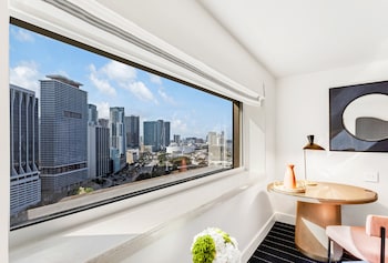 Premium bedding, minibar, in-room safe, desk at InterContinental Miami, an IHG Hotel