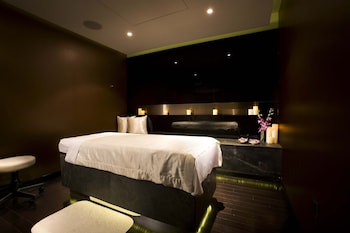 Turkish bath, body treatments, aromatherapy, facials at InterContinental Miami, an IHG Hotel