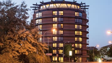 Fassade der Unterkunft â Abend/Nacht