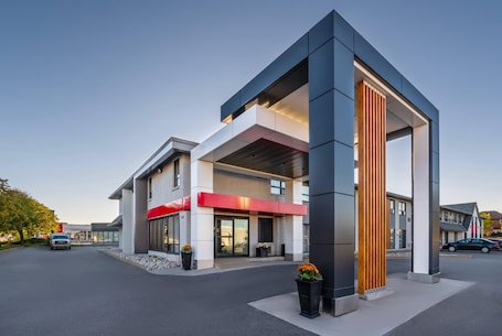 Exterior. Comfort Inn Hamilton