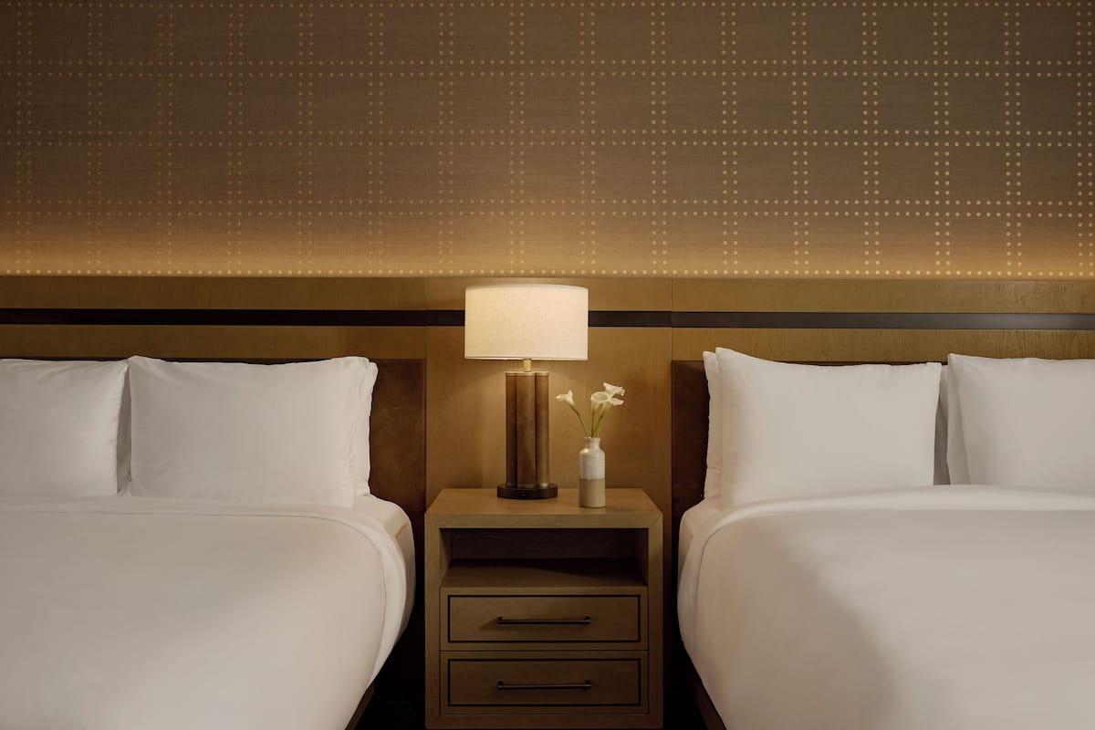 Egyptian cotton sheets, premium bedding, down comforters, pillowtop beds