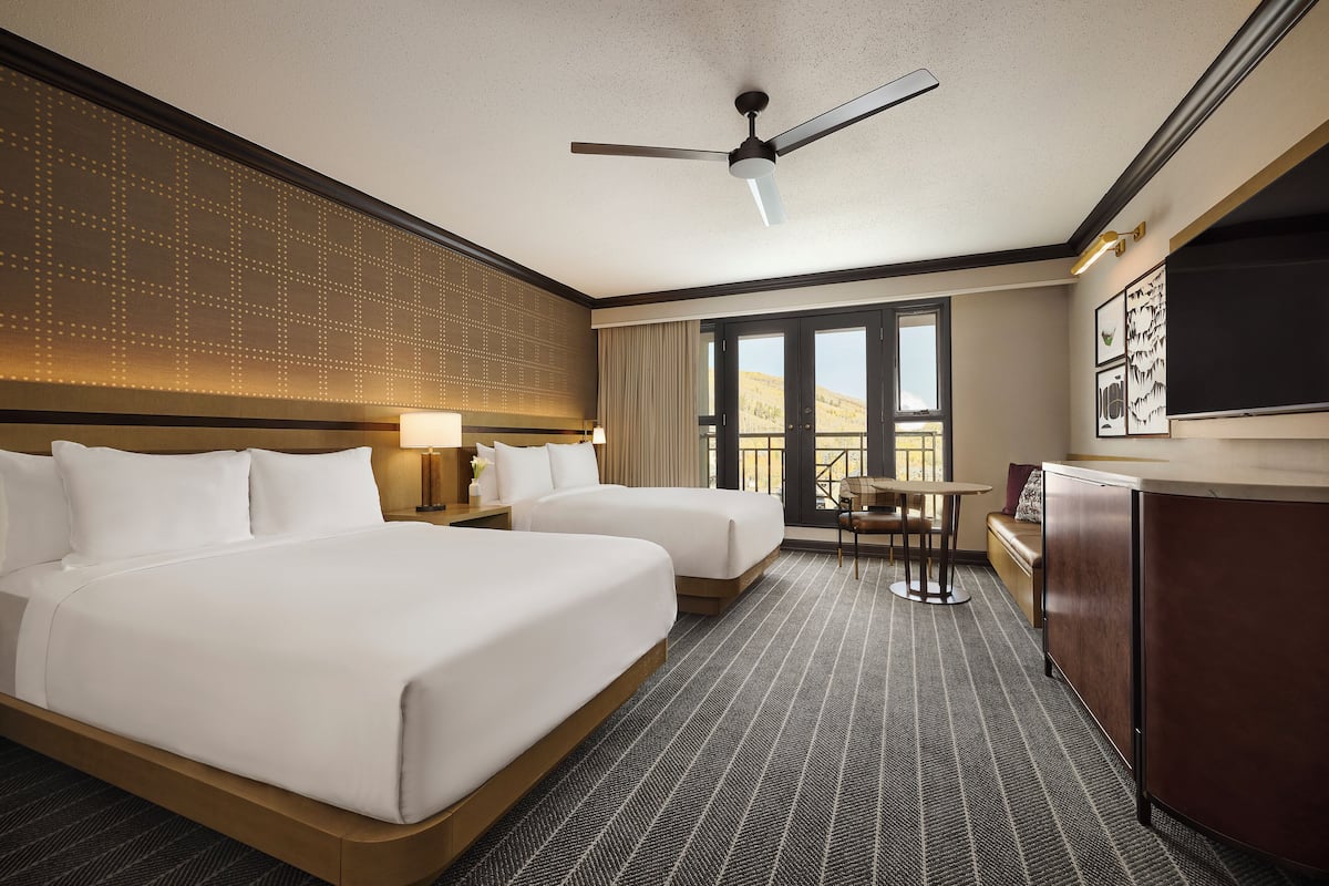 Egyptian cotton sheets, premium bedding, down comforters, pillowtop beds