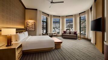 Suite (Meridian) | Egyptian cotton sheets, premium bedding, down duvets, pillow-top beds