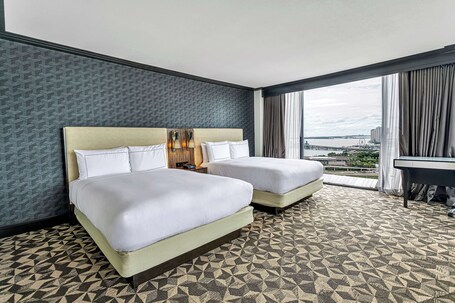 Hilton Miami Downtown - Image 58