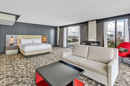 Hilton Miami Downtown - Image 11