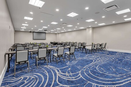 Hilton Miami Downtown - Image 33