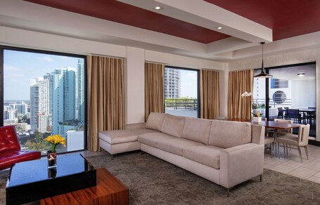 Hilton Miami Downtown - Image 35