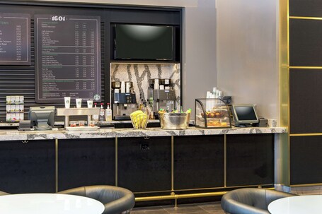 Hilton Miami Downtown - Image 5