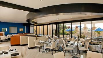 Daily cooked-to-order breakfast for a fee