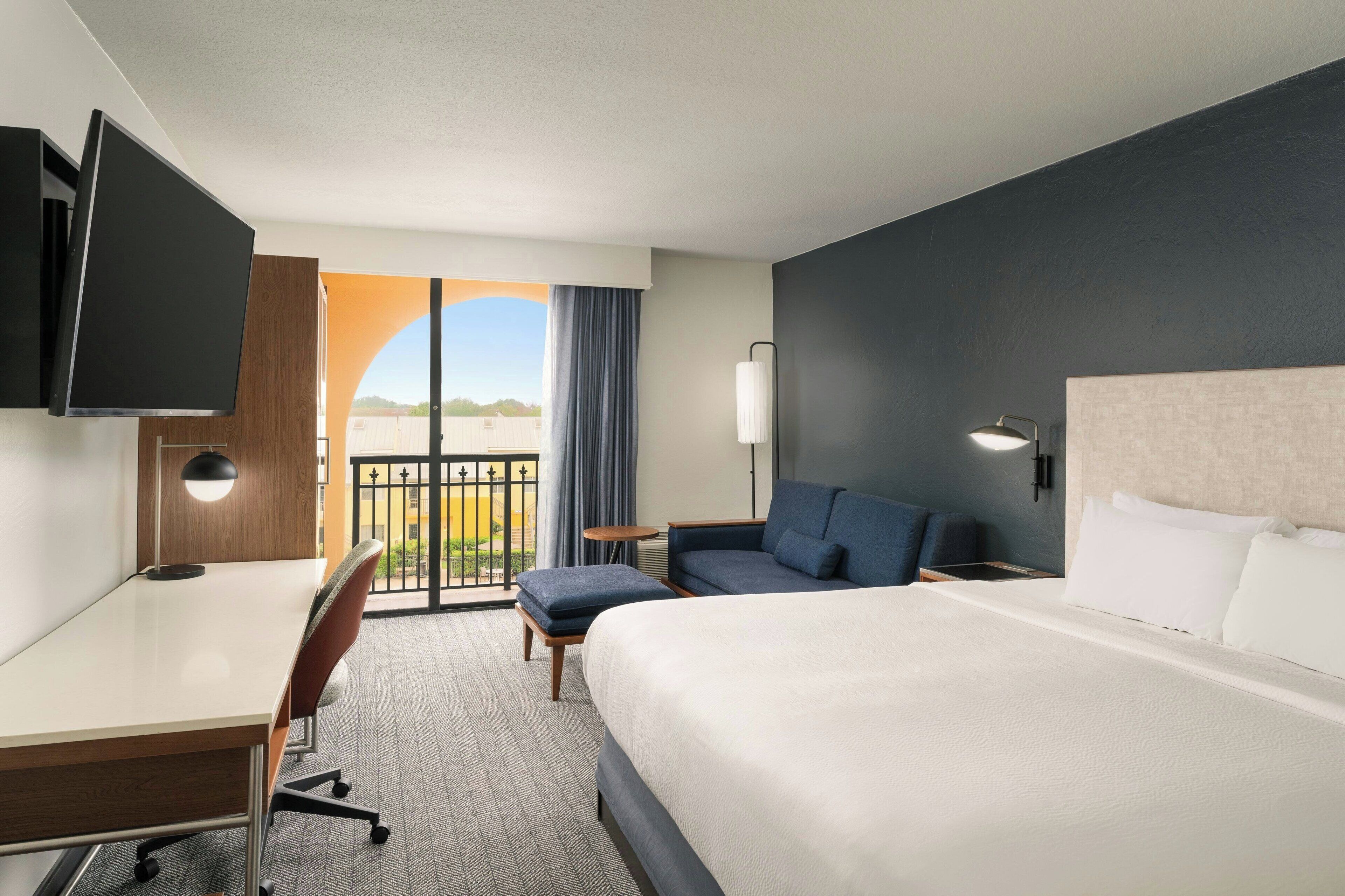 room, 1 king bed with sofa bed | minibar, desk, iron/ironing board, cots/infant beds