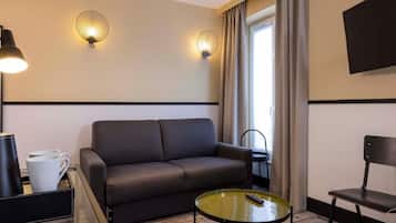 Chambre Deluxe | Literie de qualité supérieure, coffres-forts dans les chambres, bureau
