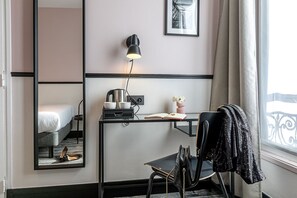 Literie de qualité supérieure, coffres-forts dans les chambres, bureau