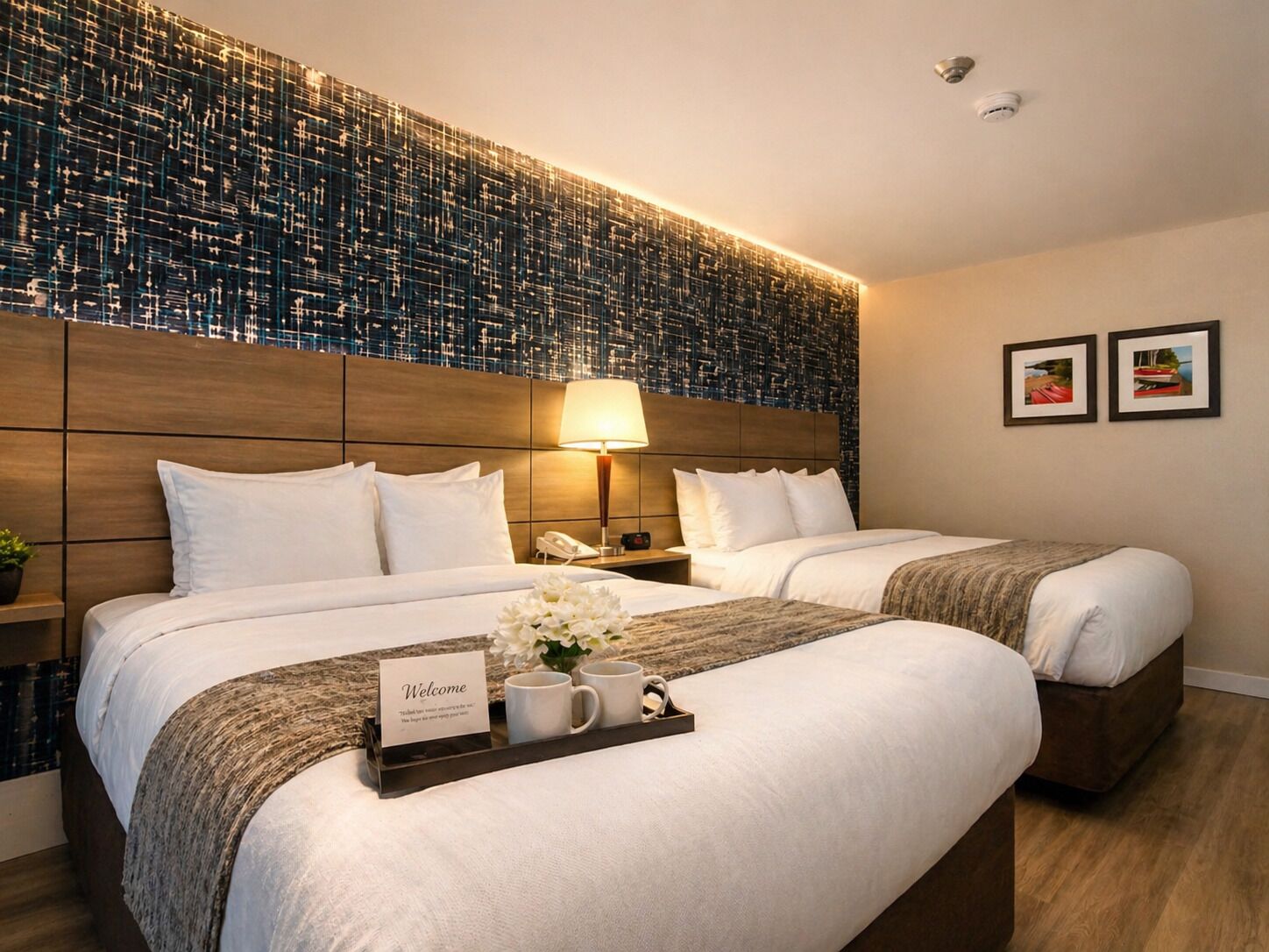 Chambre, 2 grands lits, non-fumeur | Literie de qualité, lit avec matelas à plateau-coussin, bureau