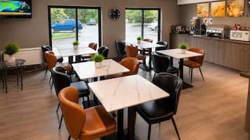 Gratis komplett frukost varje dag