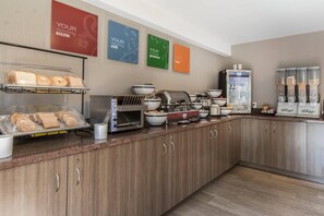 Free daily full breakfast - Comfort Inn (Huntsville)