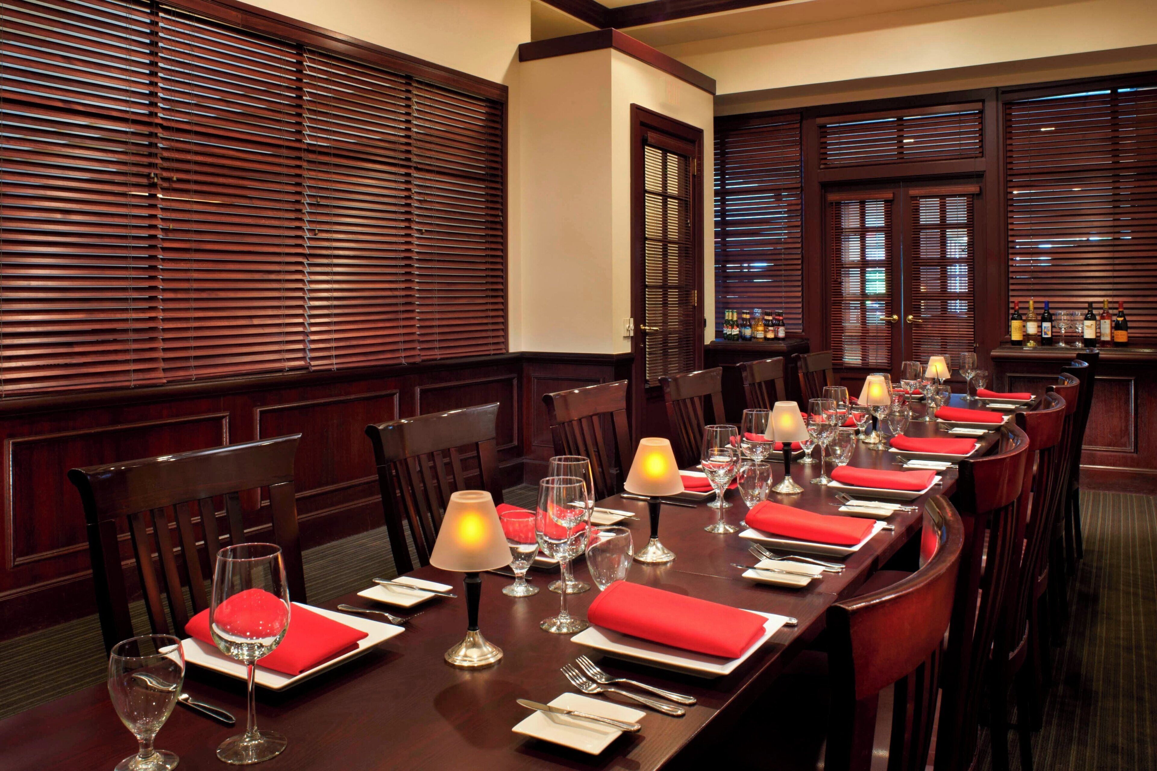 breakfast, lunch, dinner served; american cuisine