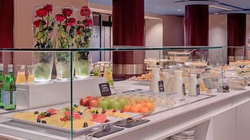 Desayuno buffet todos los días (con cargo)