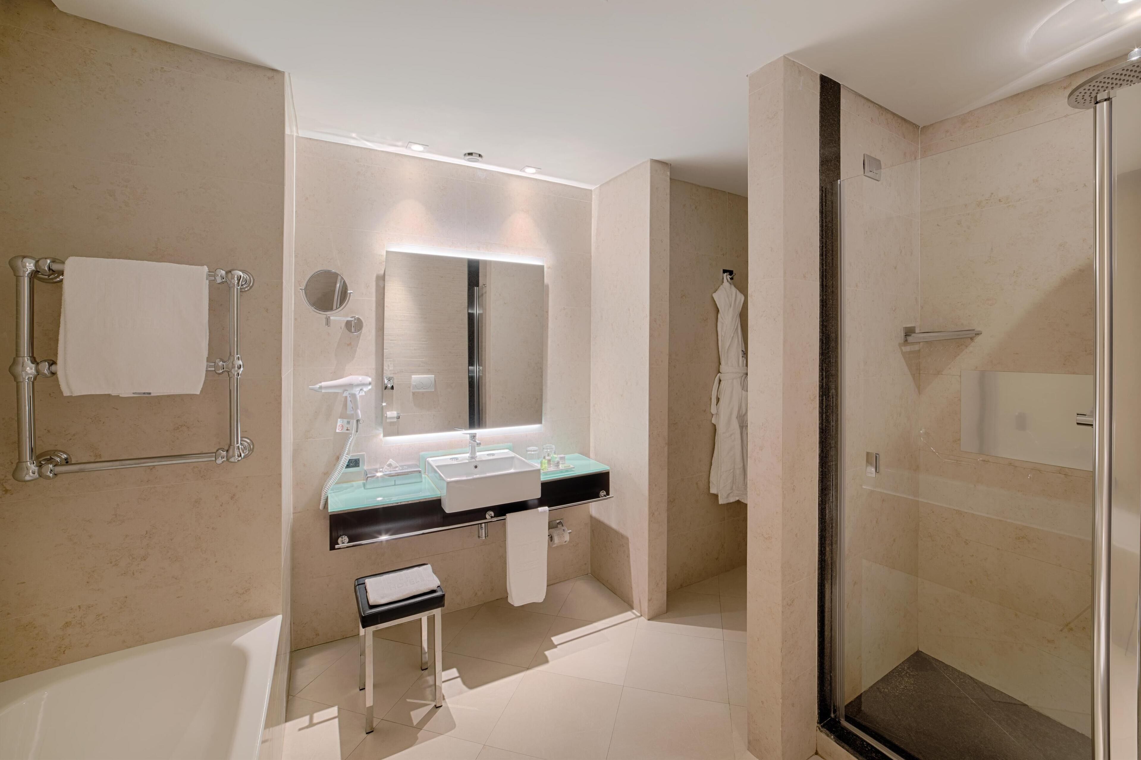 Vasca da bagno a immersione totale, soffione a pioggia