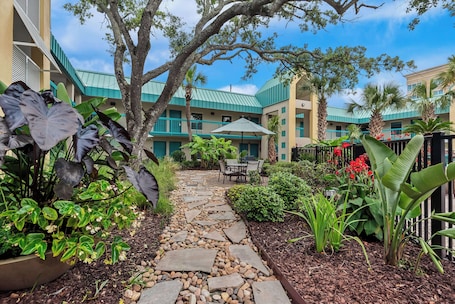 Exterior. Best Western Seaway Inn