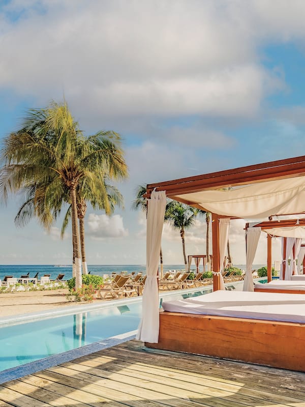 Private beach, free beach cabanas, sun loungers, beach umbrellas