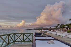Private beach, free beach cabanas, sun loungers, beach umbrellas