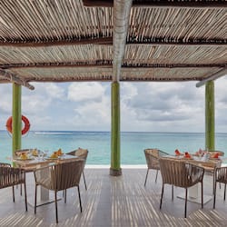 7 restaurants, breakfast, lunch, dinner served; Italian cuisine