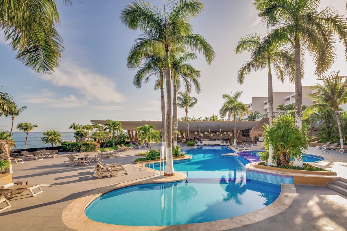 Fiesta Americana Luxury Resort Cozumel Pool