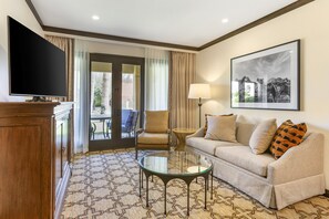 Premium bedding, pillowtop beds, minibar, in-room safe - Omni Scottsdale Resort & Spa at Montelucia (Paradise Valley)