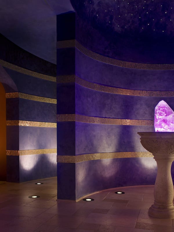 Couples treatment rooms, sauna, hot tub, steam room, Turkish bath