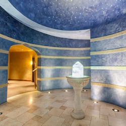 Couples treatment rooms, sauna, hot tub, steam room, Turkish bath