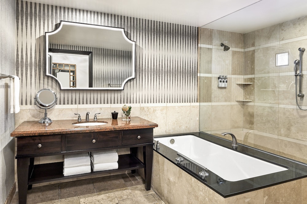 Omni Scottsdale Resort & Spa at Montelucia by null