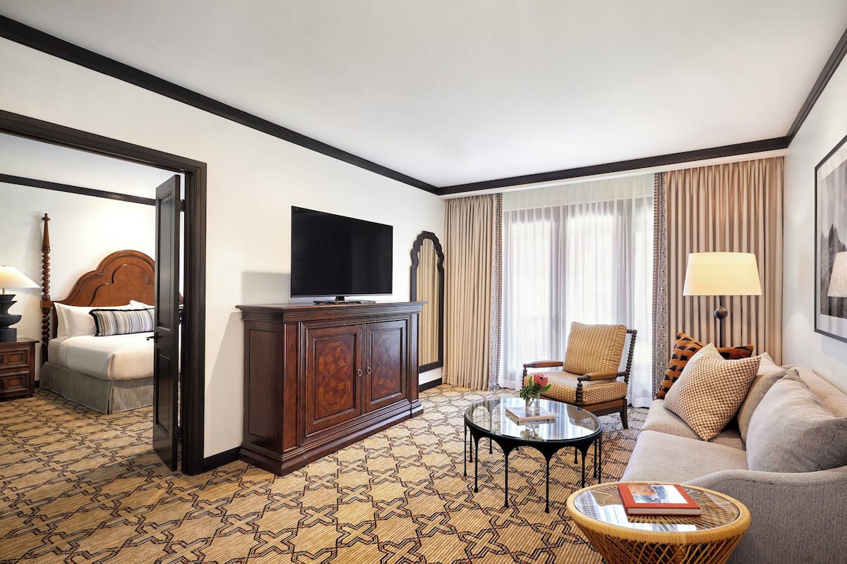 Premium bedding, pillow-top beds, minibar, in-room safe