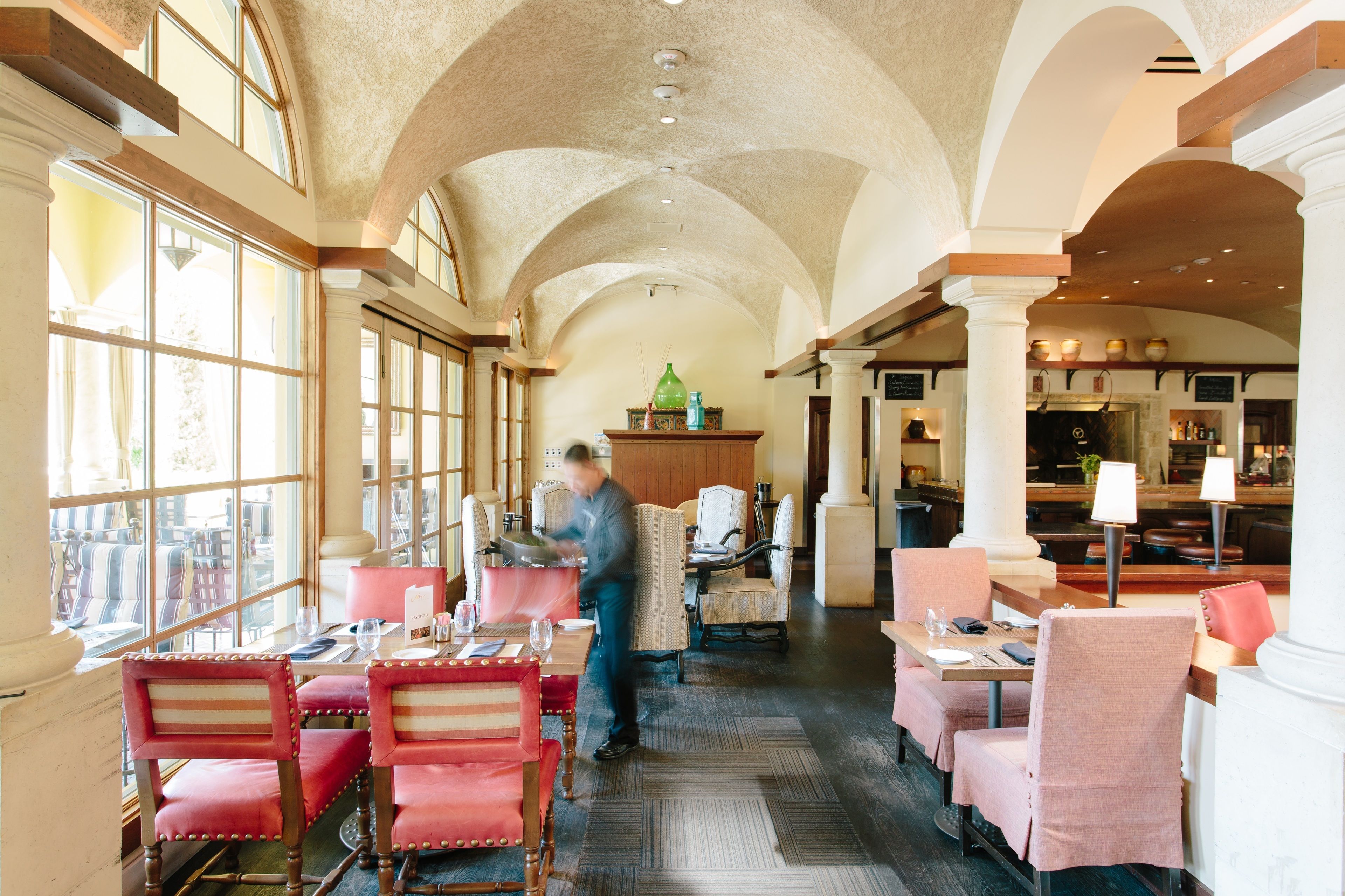 3 restaurants, breakfast, lunch, dinner served; spanish cuisine