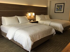 1 bedroom, in-room safe, desk, blackout curtains