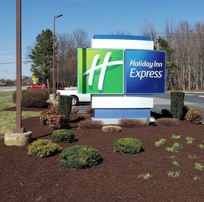 Exterior - Holiday Inn Express Easton by IHG (Easton)