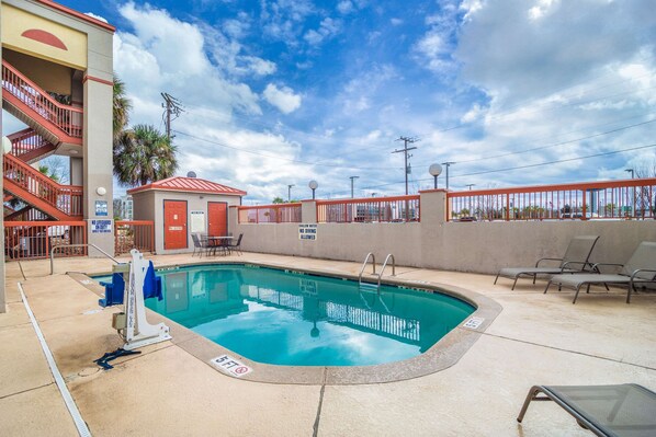 Seasonal outdoor pool
