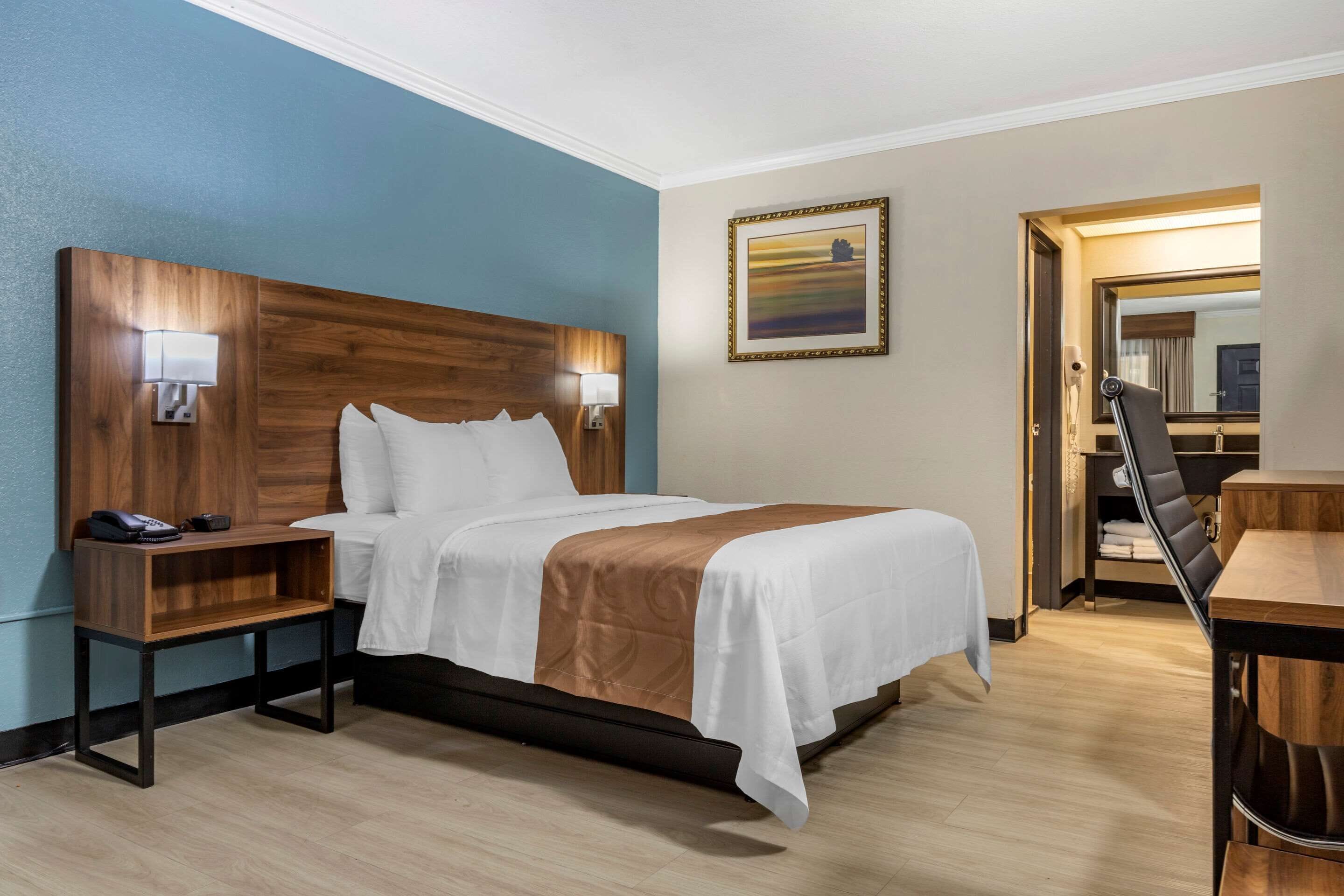 Quality Inn & Suites Ft. Jackson Maingate