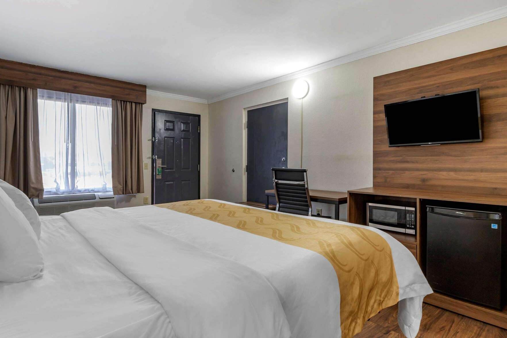 Iron/ironing board, free cots/infant beds, rollaway beds, free WiFi