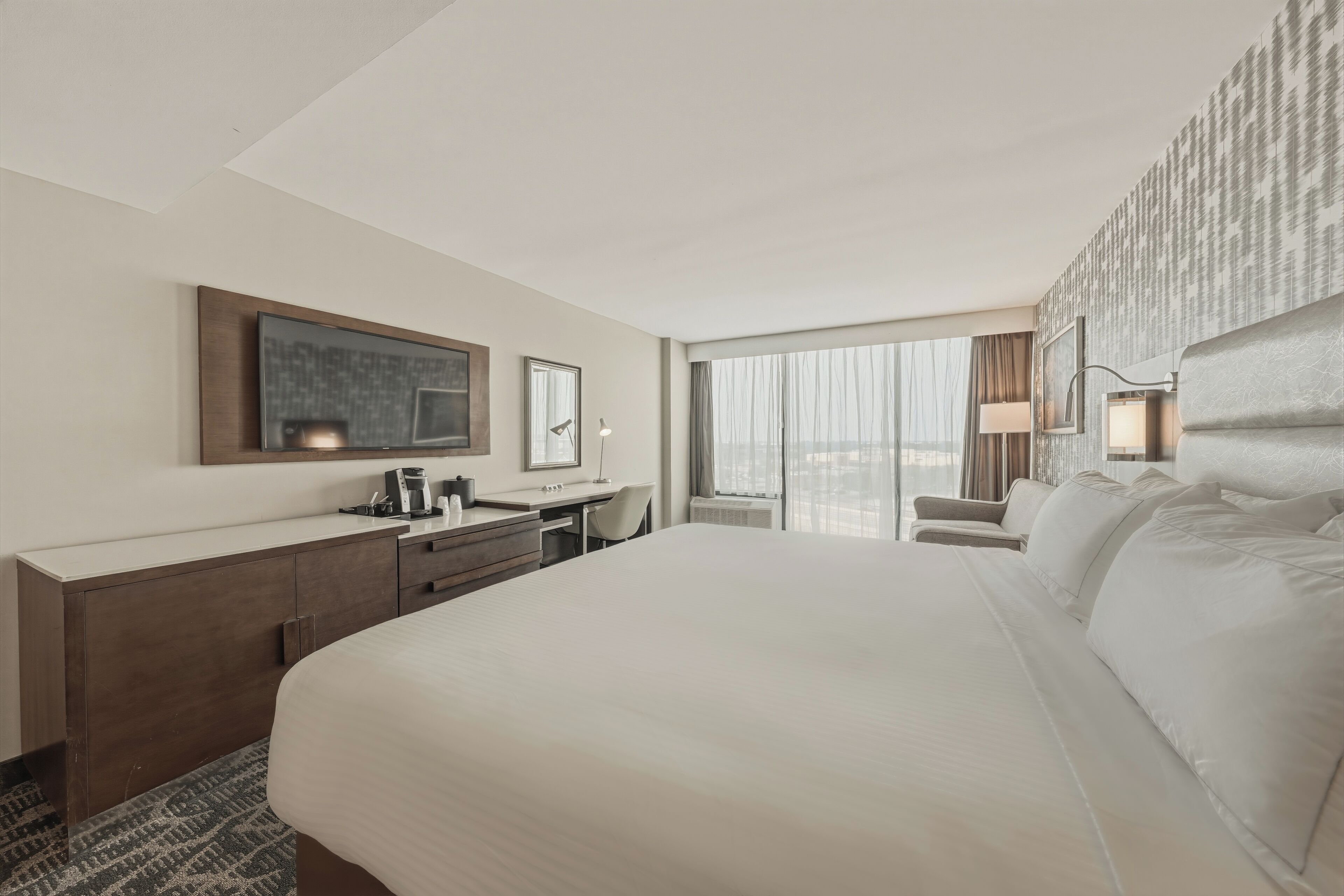 Standard Single Room | Down comforters, pillowtop beds, in-room safe, desk