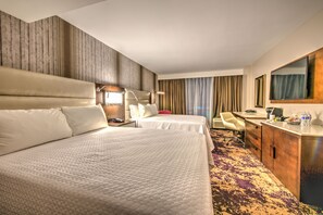 Couette en duvet d'oie, surmatelas, coffres-forts dans les chambres