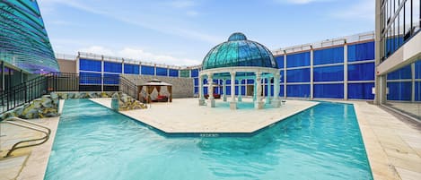 Seasonal outdoor pool, pool cabanas (surcharge), pool umbrellas