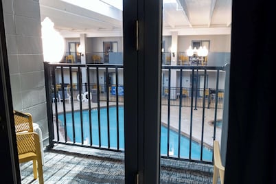 DoubleTree by Hilton Austin, MN