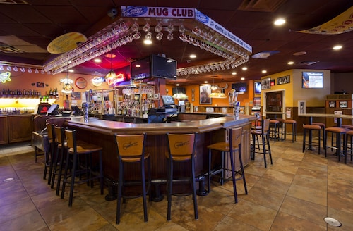 DoubleTree by Hilton Austin, MN