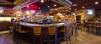 DoubleTree by Hilton Austin, MN