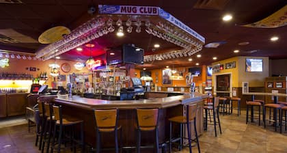 DoubleTree by Hilton Austin, MN