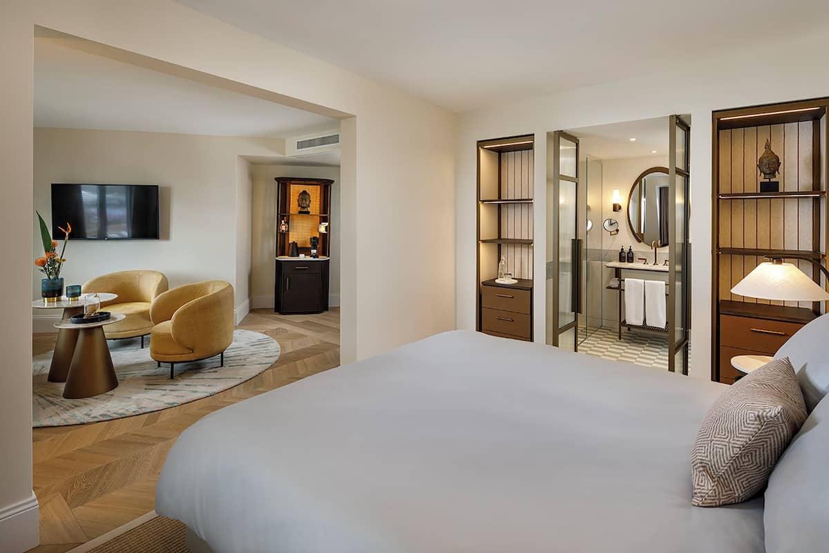 Ambassador Junior Suite