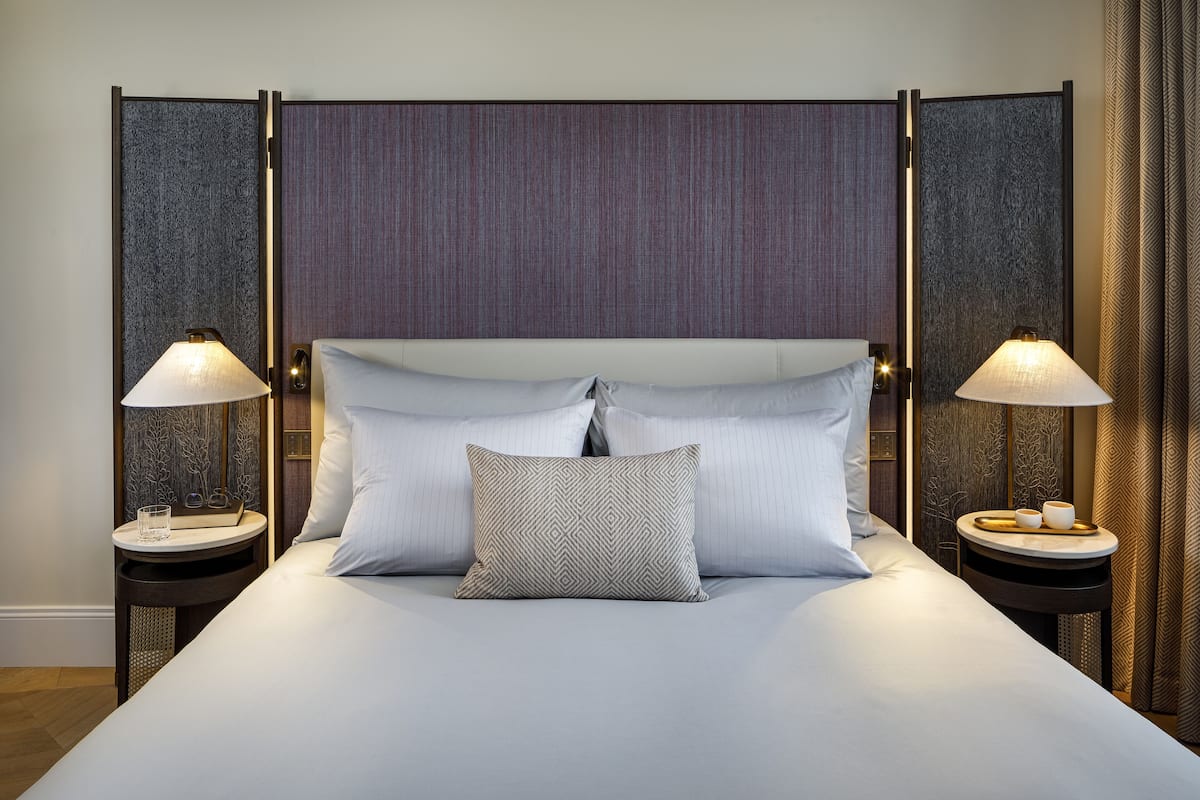 1 habitación, ropa de cama hipoalergénica, cubrecamas y minibar