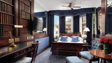 Habitación superior, 1 cama King size | Ropa de cama de alta calidad y edredón