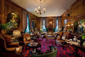 Library - The Chesterfield Mayfair (London)